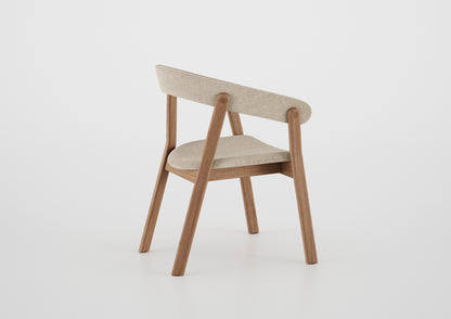 Silla Ginga con Brazo Respaldo de Madera Natural Canela y Asiento Tapizado en Tela G.2-348