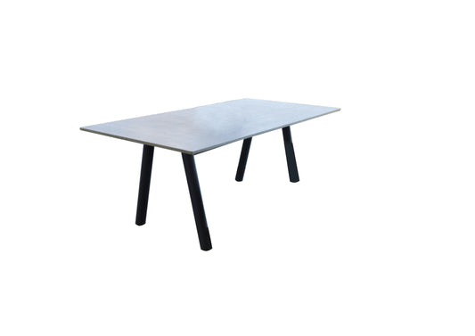 Mesa de Comedor Habana 160x100cm Tapa de Mármol Gris Caliza Base de Aluminio Color Negro