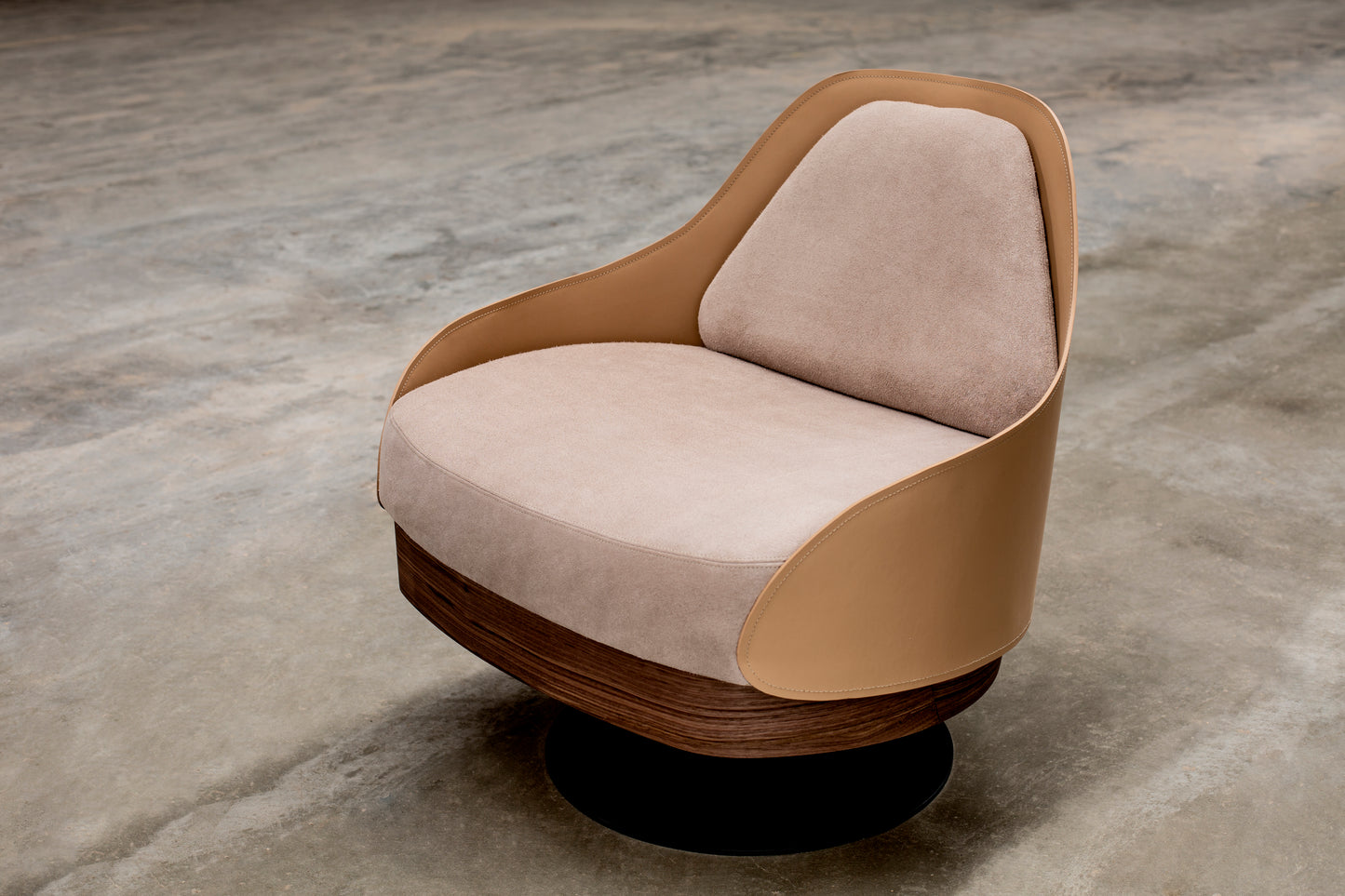 Ginga Chair with Natural Cinnamon Wood Armrests, Upholstered Fabric Backrest and Seat G.2-348